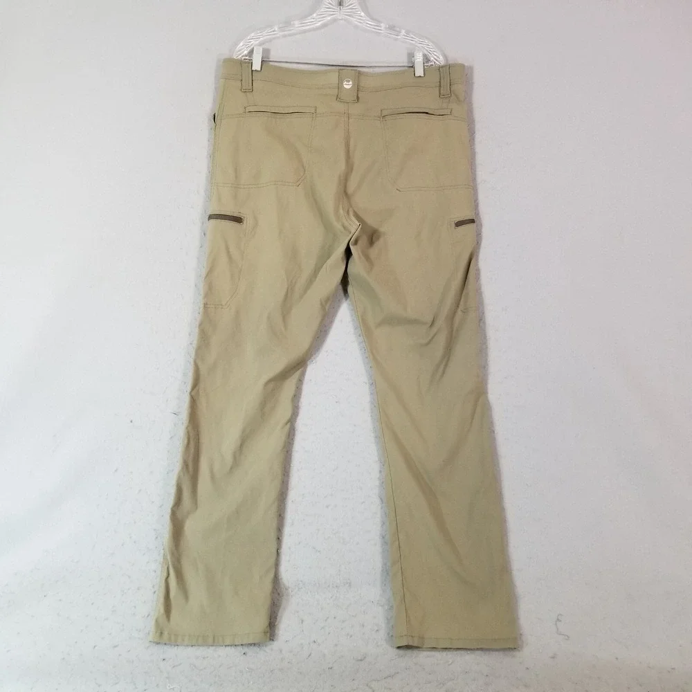 Wrangler outdoor cargo pants men's 40 x 32 beige nylon stretch comfort waist
